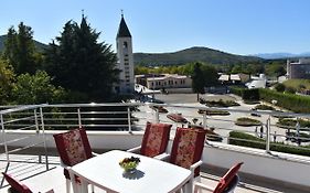Gloria Apartments 1